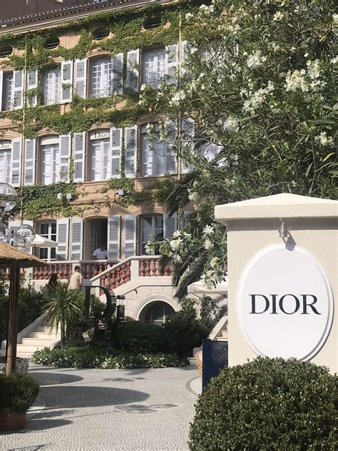 dior saint tropez boutique.